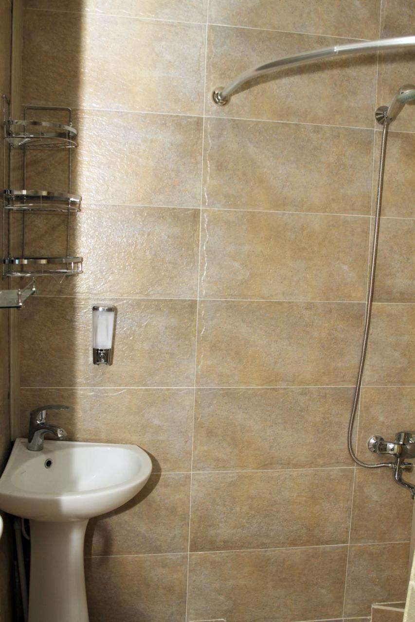 Georgian Hosts Tbilisi Otel Dış mekan fotoğraf