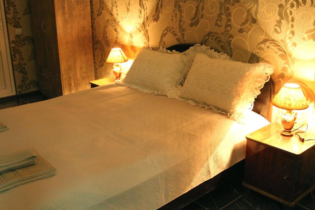 Georgian Hosts Tbilisi Otel Dış mekan fotoğraf